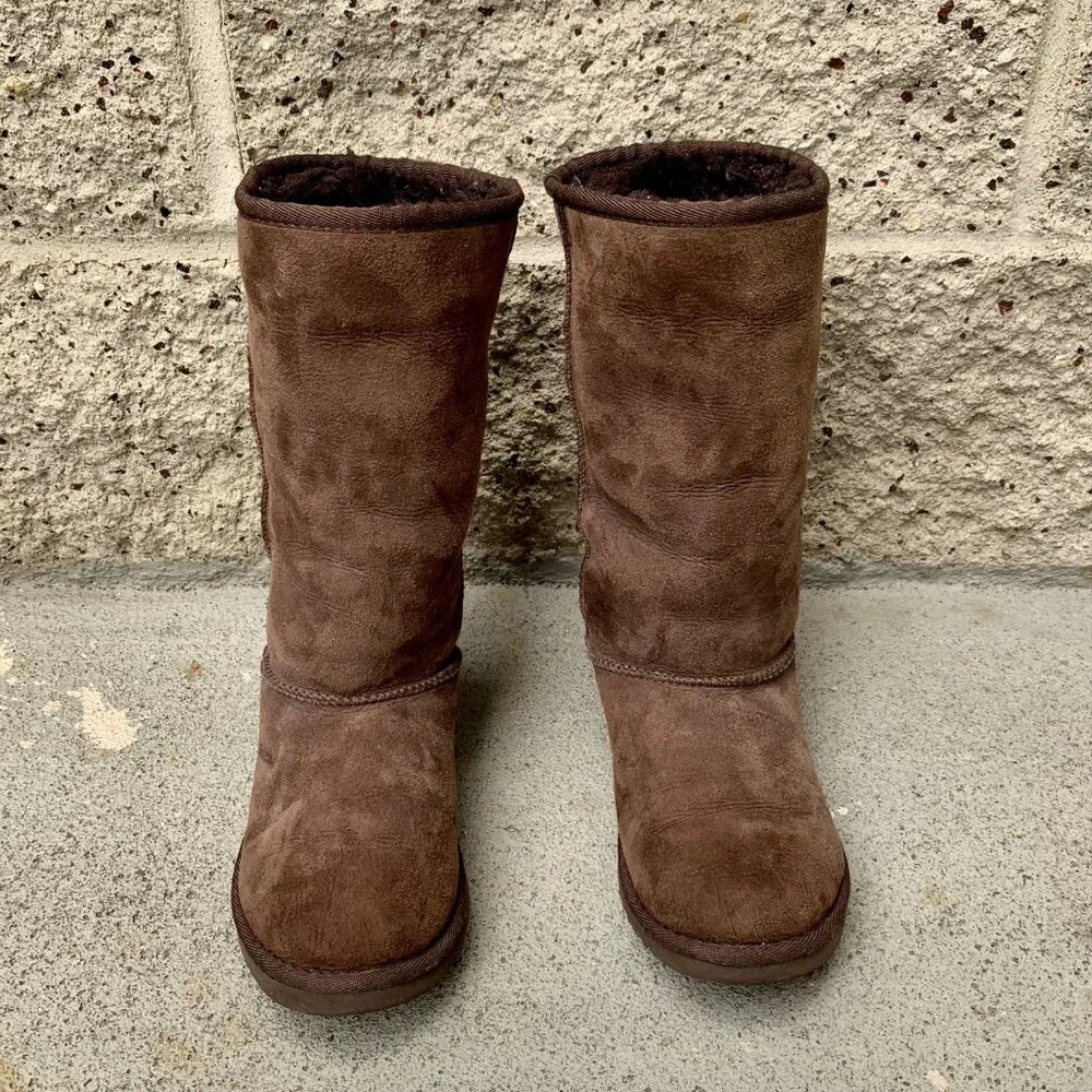 UGG AUSTRALIA Classic Tall Shearling Boots Kids 3 Euro 33 11